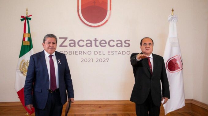 AVANZA GOBERNADOR CON CONFORMACIÓN DE GABINETE.