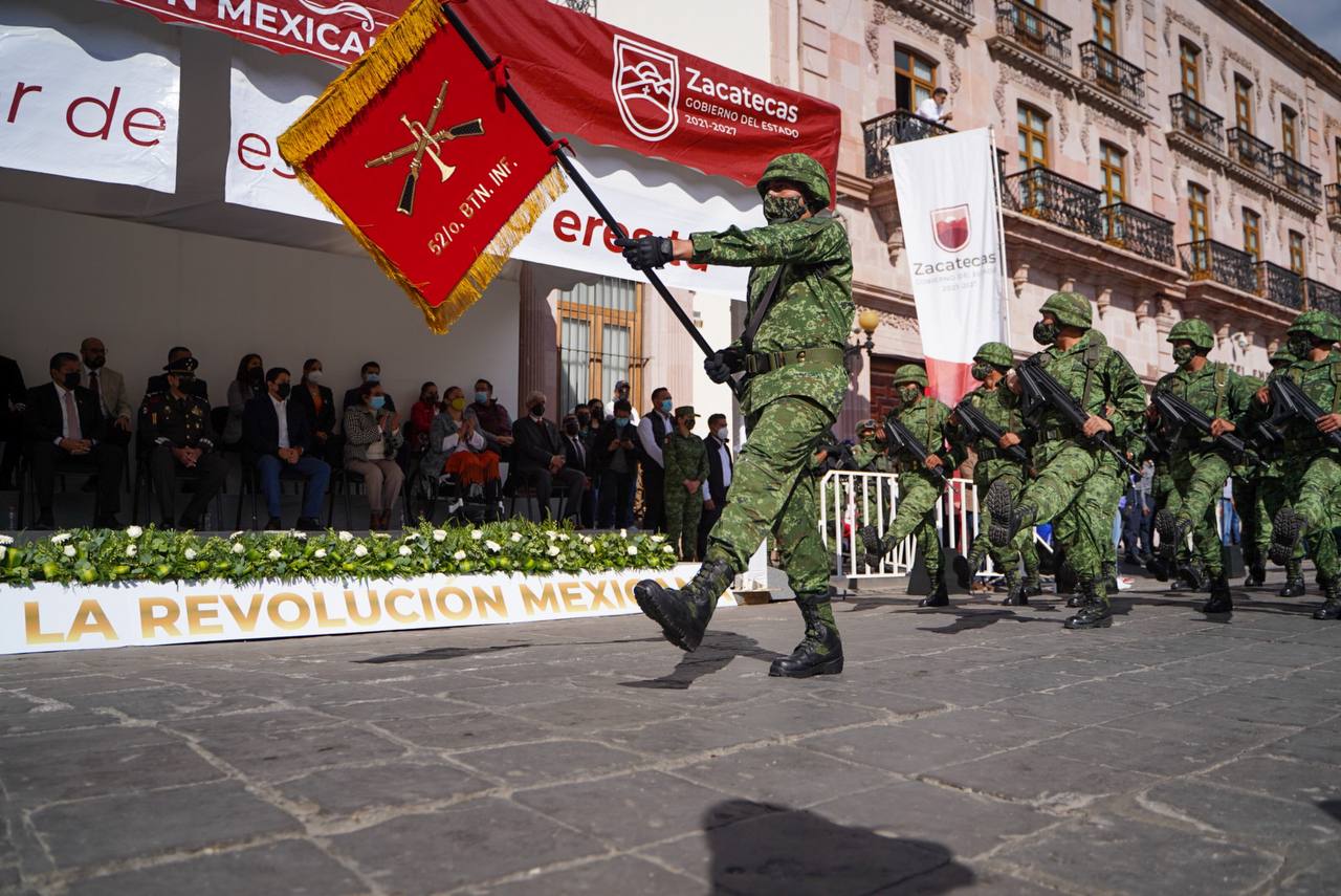 Presencia Gobernador David Monreal desfile conmemorativo del 111 Aniversario del inicio de la Revolución Mexicana