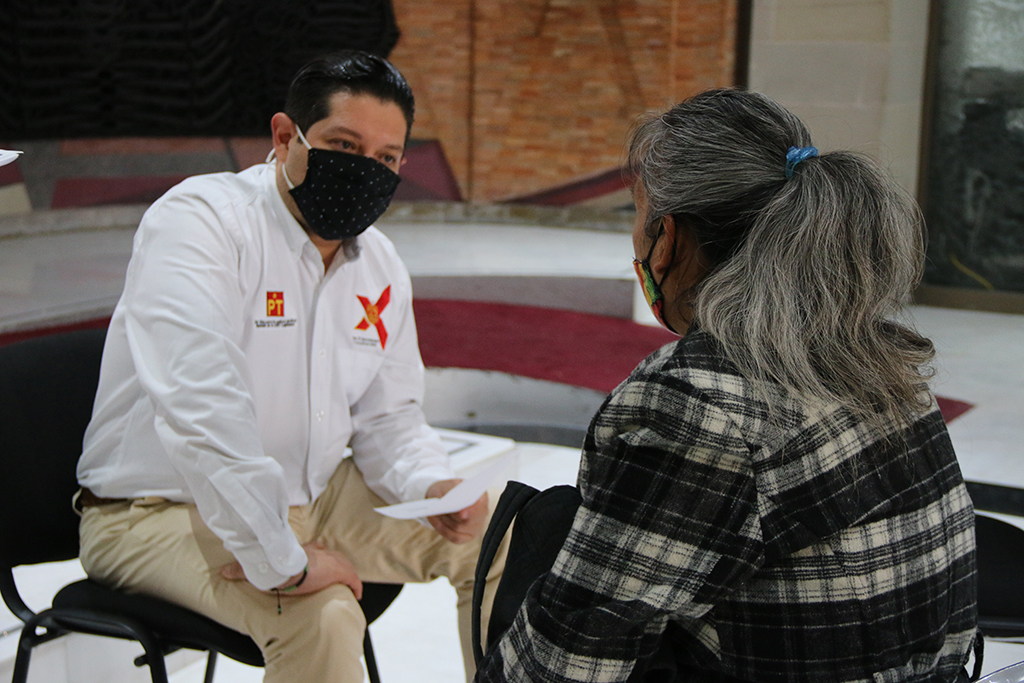 ALCANZA XERARDO RAMÍREZ LAS 350 ATENCIONES EN LAS AUDIENCIAS ‘EN LA PUERTA DEL CONGRESO’