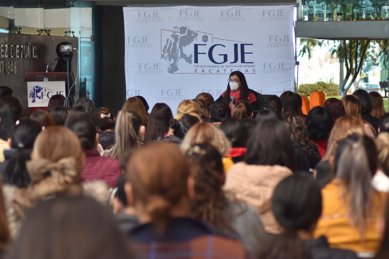 IMPARTEN CONFERENCIA SOBRE RESPUESTAS EFICACES DE LA PROCURACIÓN DE JUSTICIA EN MATERIA DE GÉNERO Y VIOLENCIA CONTRA LAS MUJERES A PERSONAL DE FGJEZ