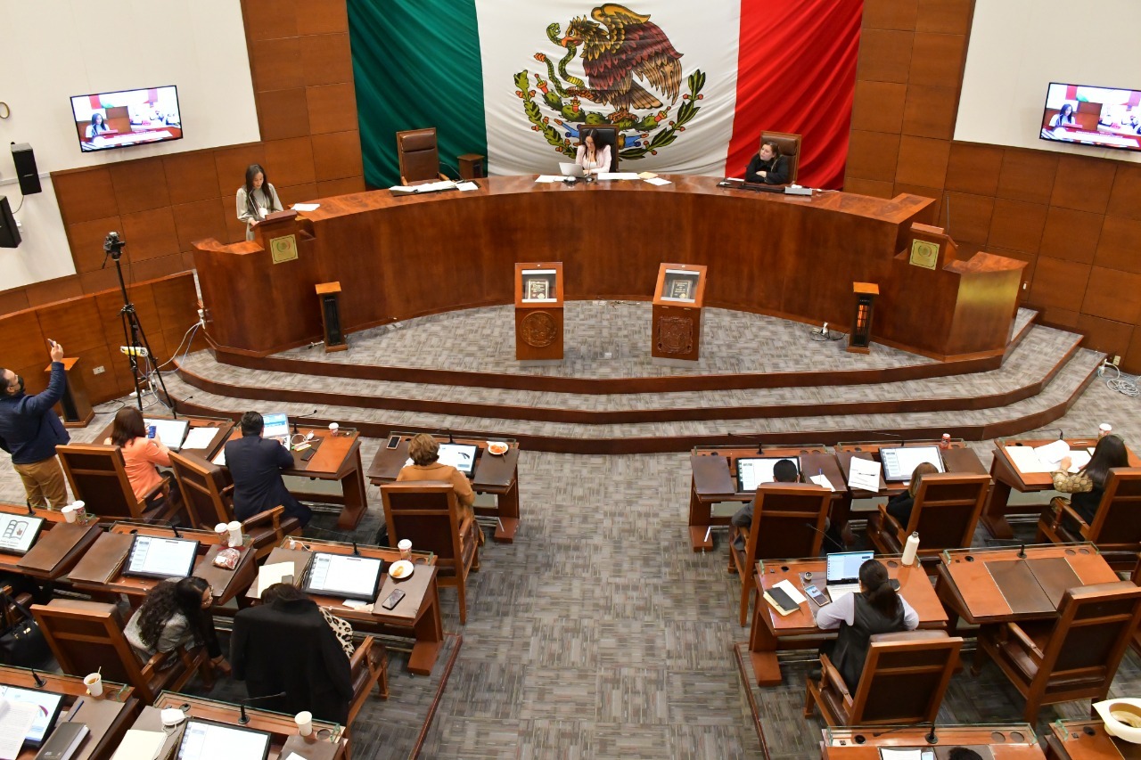 Legisladores llaman a implementar acciones preventivas para evitar la propagación de la nueva variante del Covid-19 en la entidad*