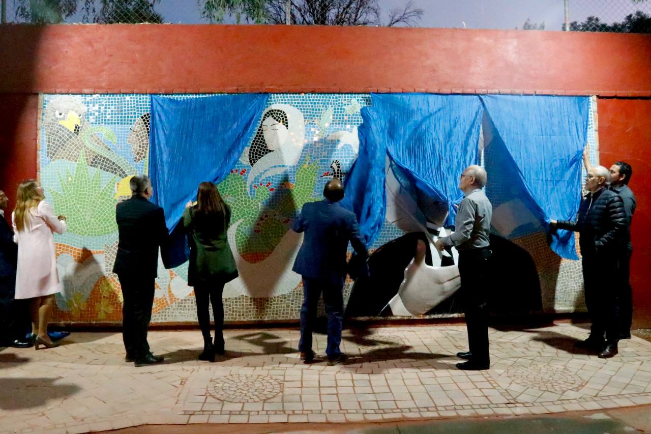 DEVELA EL ALCALDE HUMBERTO SALAZAR EL MURAL “EL JEREZ DE LÓPEZ VELARDE»