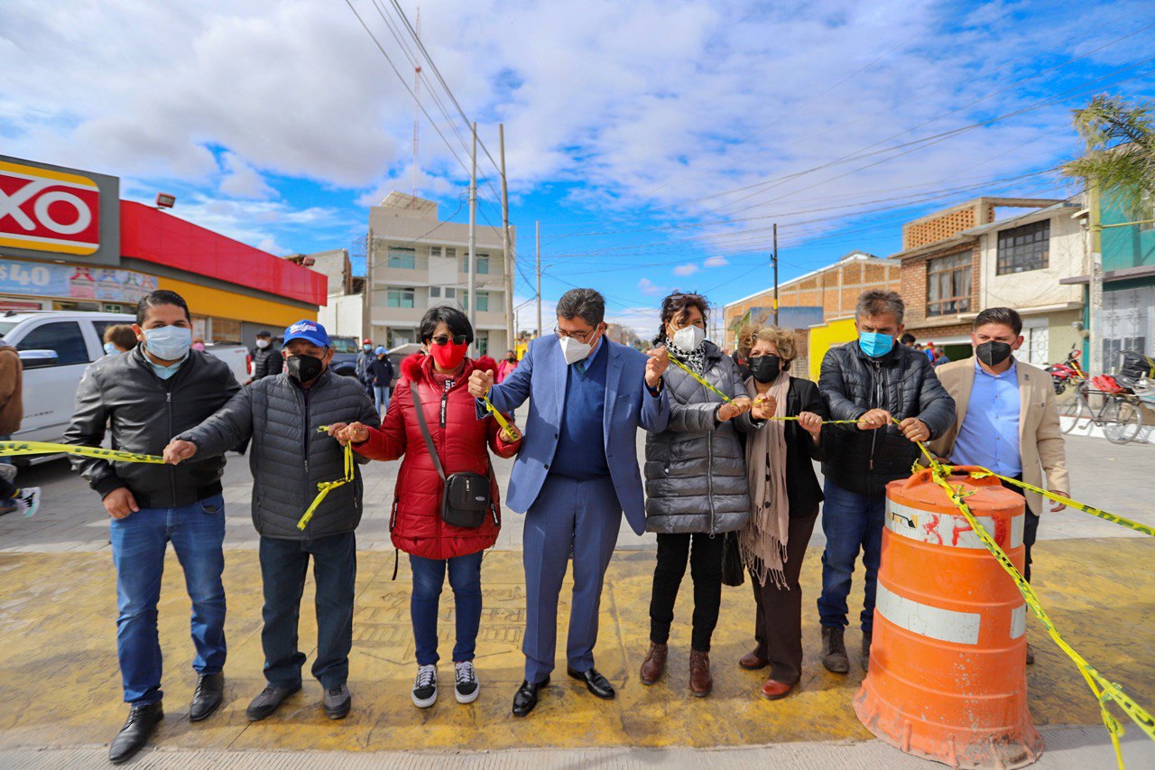 INAUGURA SAÚL MONREAL LA CALLE FRAY SERVANDO TERESA DE MIER