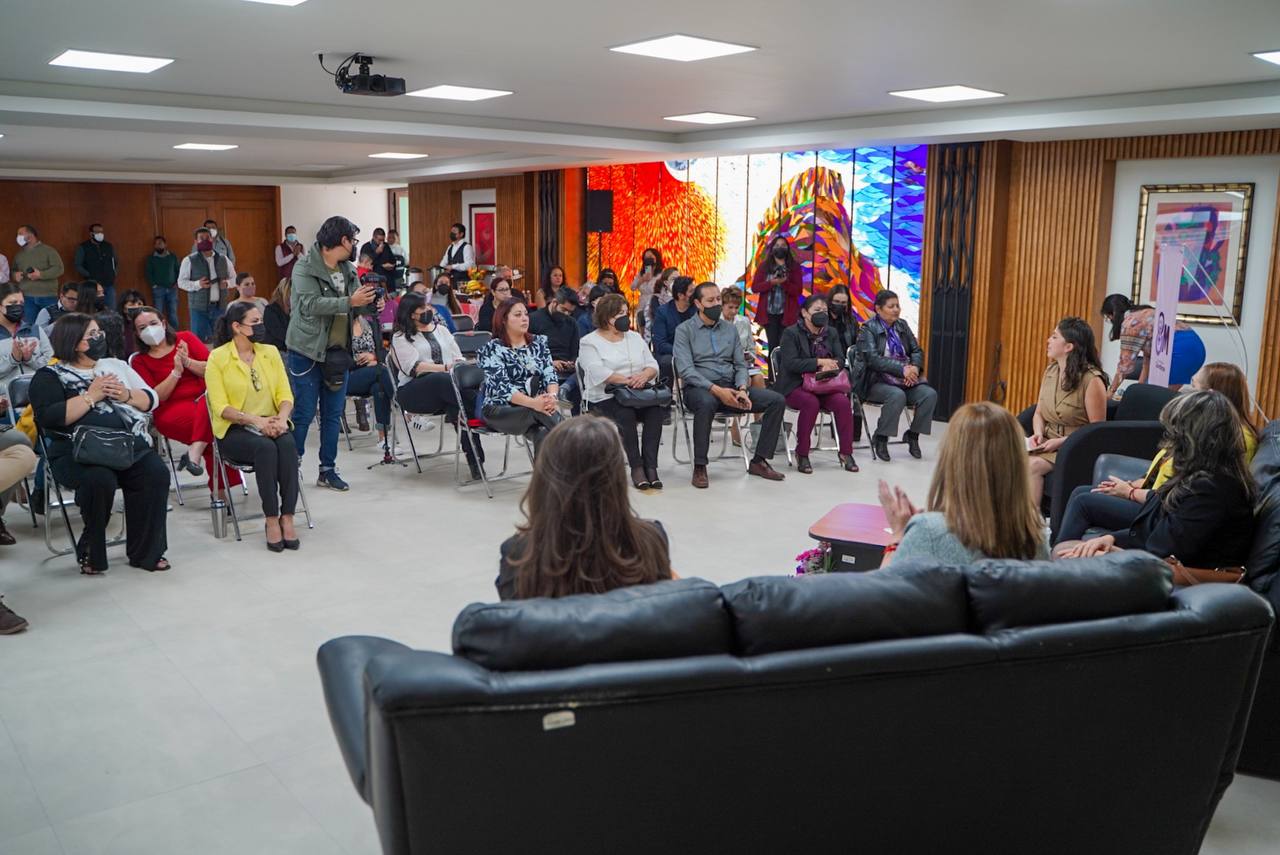 REALIZA EL INMUZAI CONVERSATORIO CON MUJERES; COMPARTEN DIFICULTADES AL ENFRENTARSE A LA VIDA LABORAL POLÍTICA