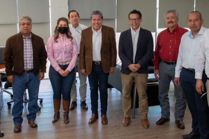 Gestiona David Monreal $300 millones para financiamiento a pequeños y medianos productores del campo