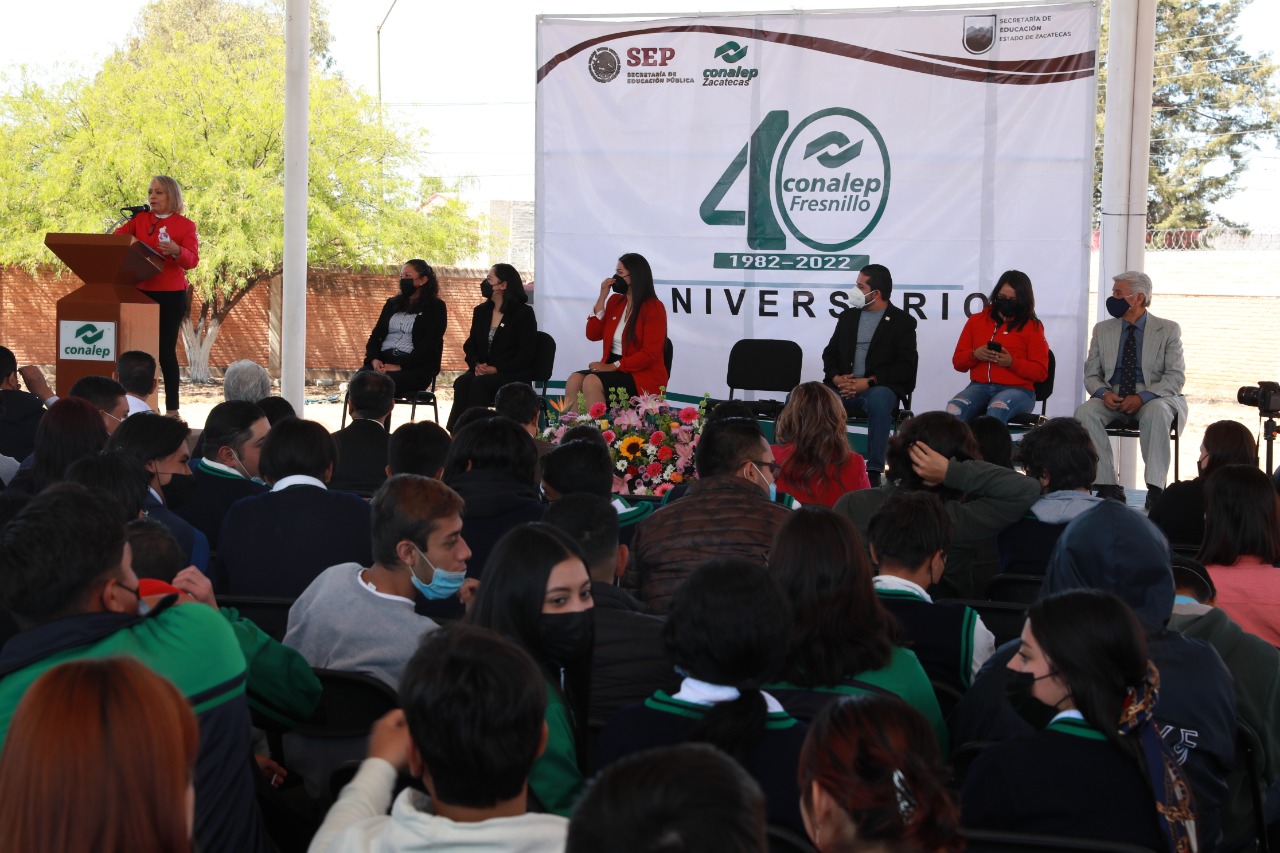 Registra Conalep Plantel Fresnillo 7 mil 285 egresados en 40 años de vida académica.