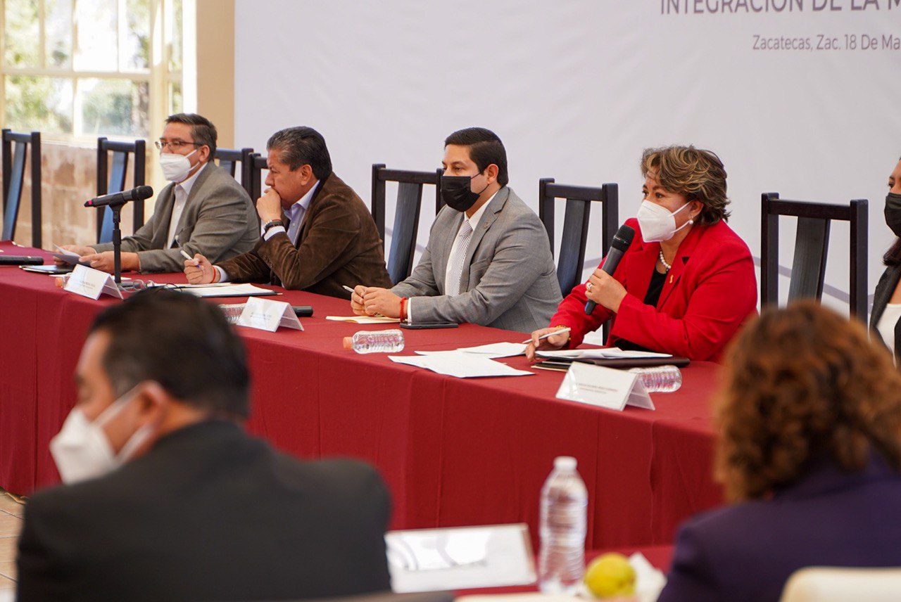 INTEGRA JORGE MIRANDA Y ALCALDES DE ZACATECAS LA RED ESTATAL DE MUNICIPIOS POR LA SALUD