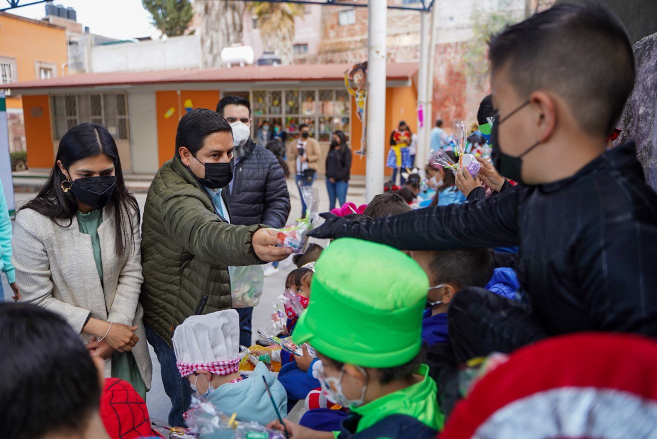 FESTEJA ALCALDE JORGE MIRANDA DÍA DEL NIÑO EN PREESCOLARES DE LA CAPITAL* 