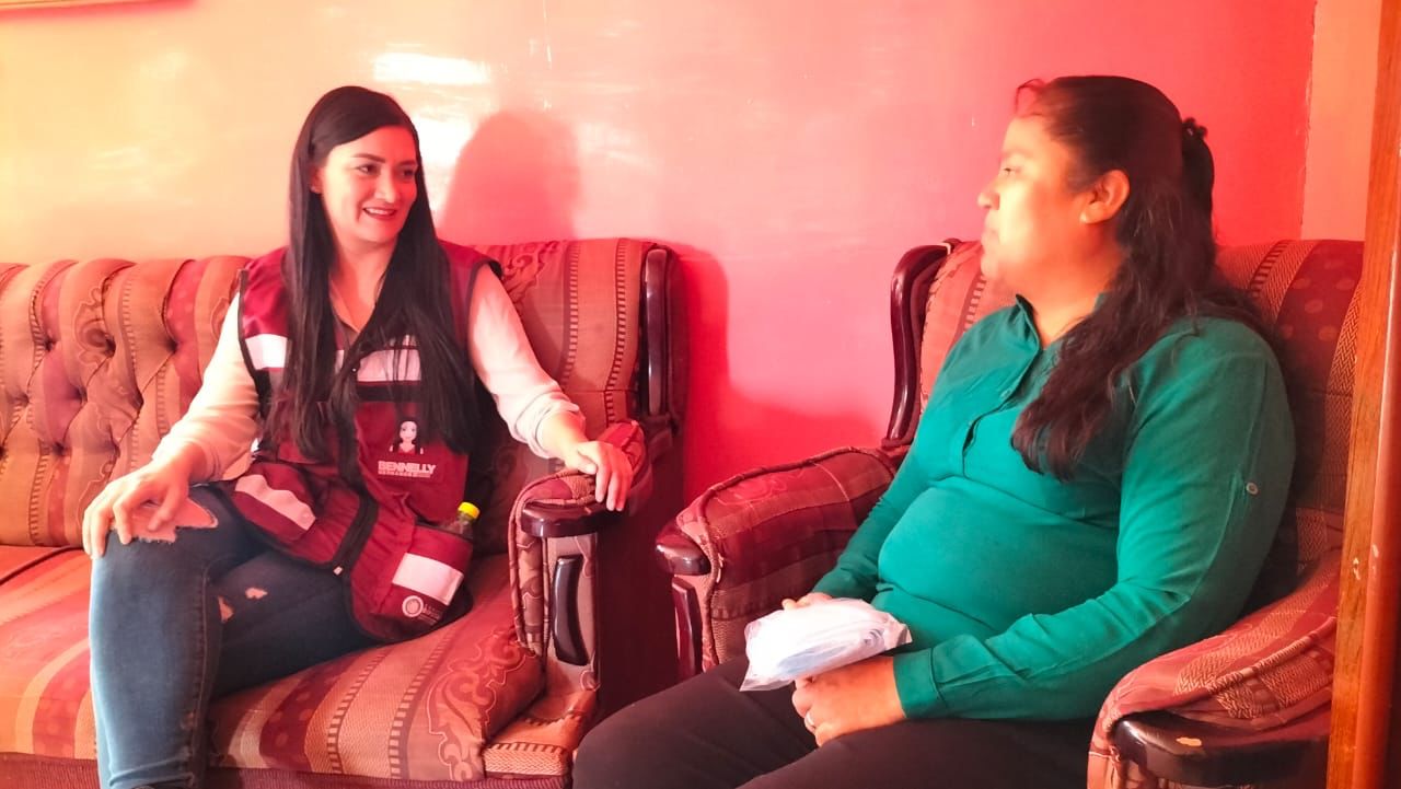 Diputada Bennelly Hernández, Vuelve y Recorre Comunidades del Distrito