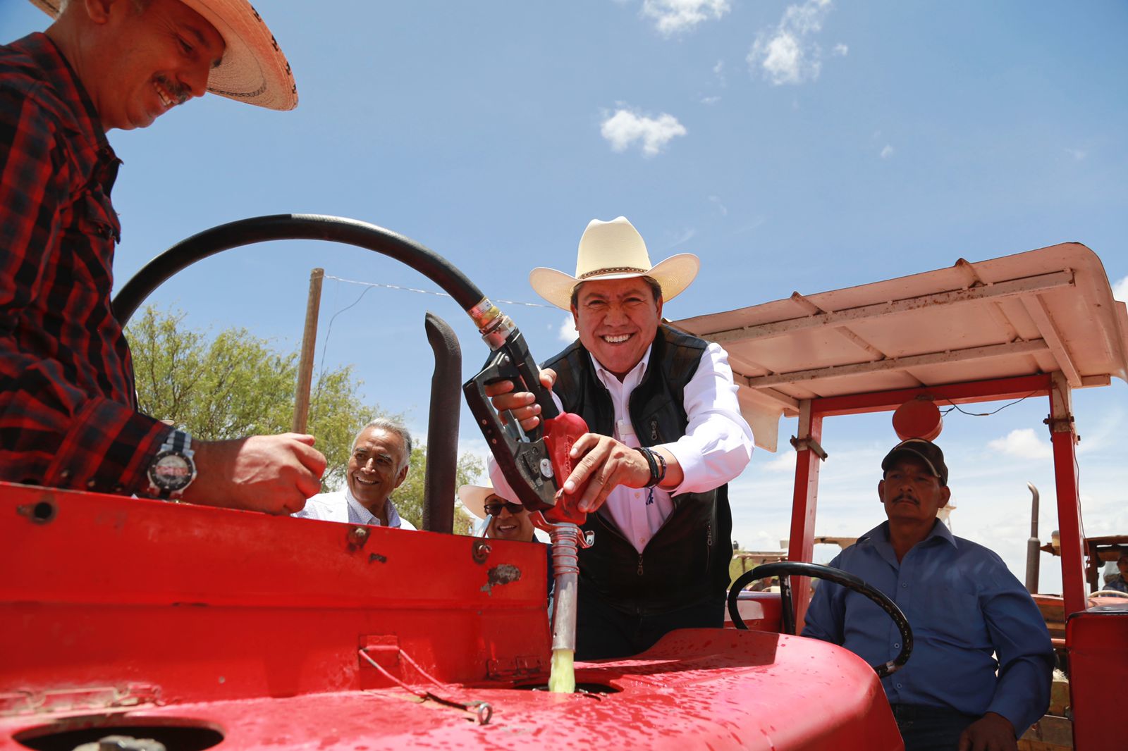 Miguel Auza y Juan Aldama se suman al programa del Gobernador David Monreal Ávila para subsidiar el diésel agropecuario