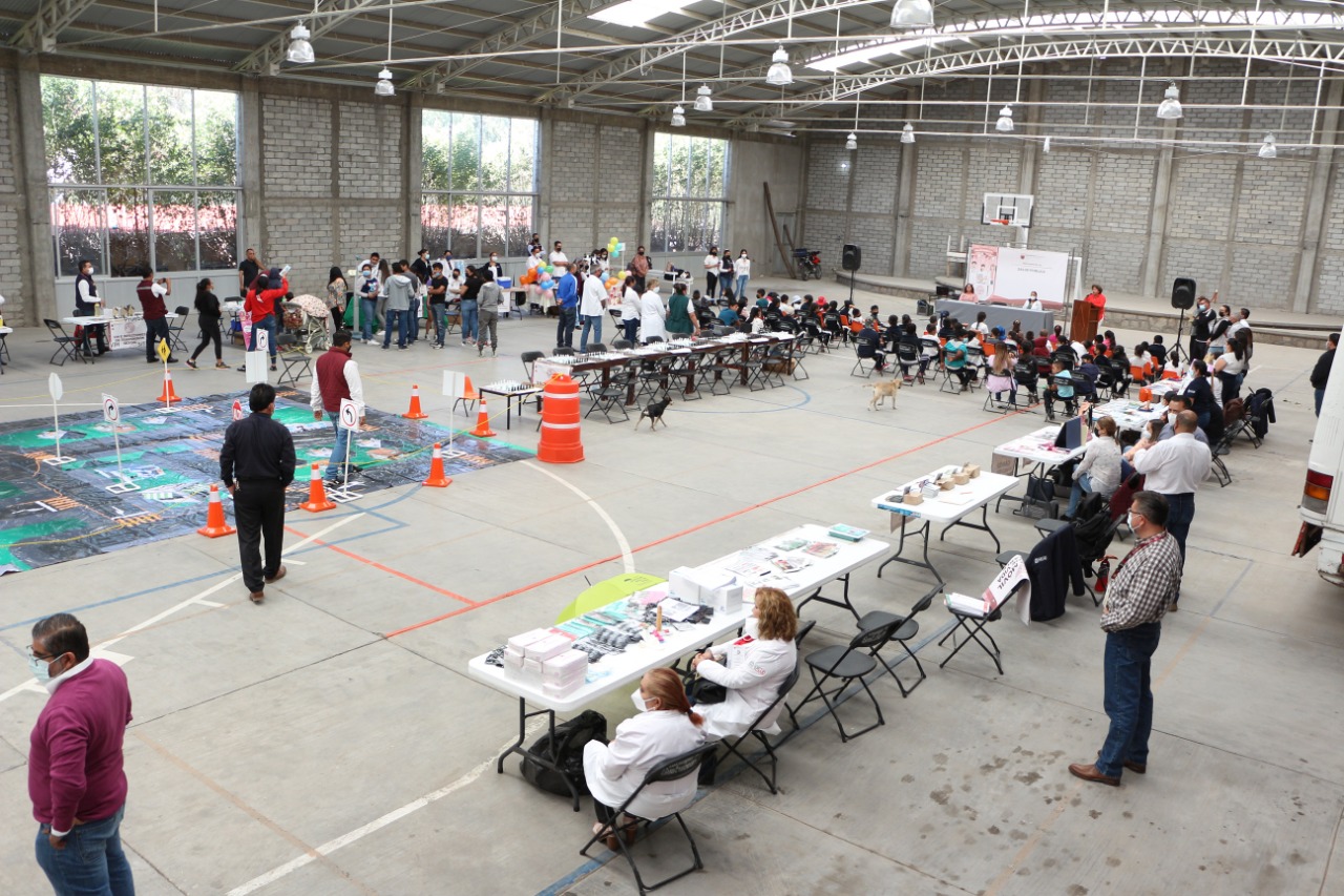 Reciben habitantes de Susticacán Feria Estatal de Salud Pública
