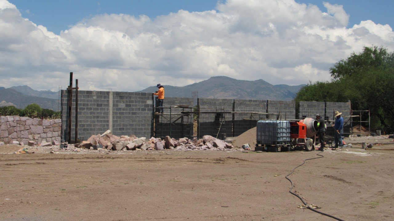 AVANZA LA CONSTRUCCIÓN DEL NUEVO PANTEÓN EN JEREZ