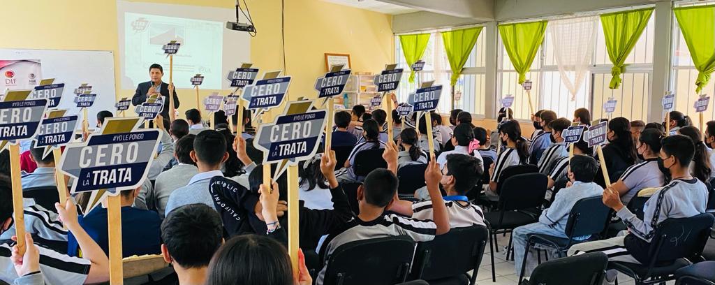 LA FGJEZ PROMUEVE CON ESTUDIANTES LA PREVENCIÓN DEL DELITO DE TRATA DE PERSONAS Y FOMENTA LA CULTURA DE LA DENUNCIA
