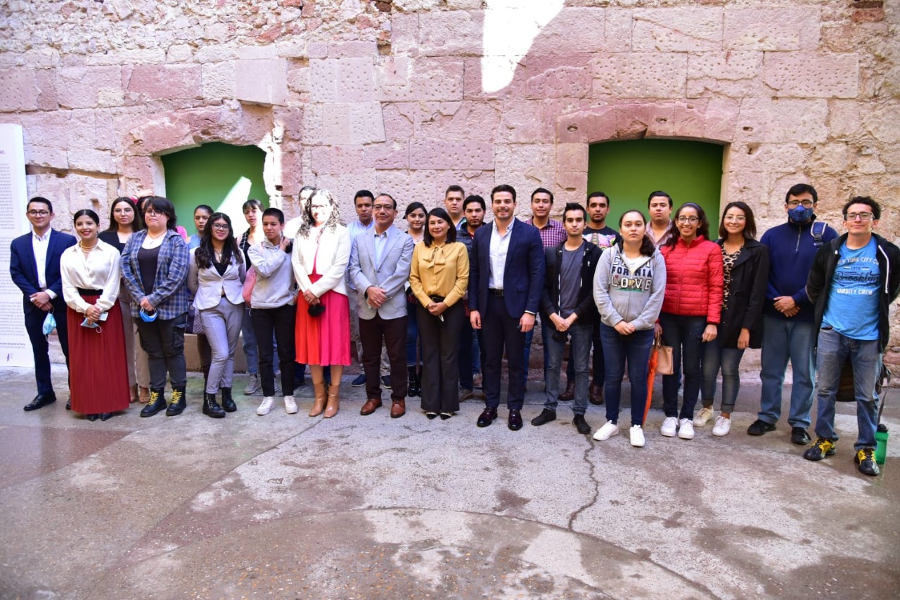 Realiza Gobierno de Zacatecas Curso de Oratoria para jóvenes