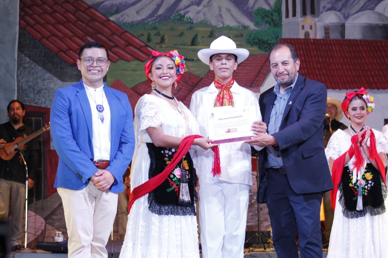 SE PRESENTA COMPAÑÍA DE DANZA FOLCLÓRICA CUEZCOMATL, DE CUESCOMATE, VERACRUZ EN XXIII FESTIVAL NACIONAL DE DANZA “ARMANDO CORREA GONZÁLEZ”