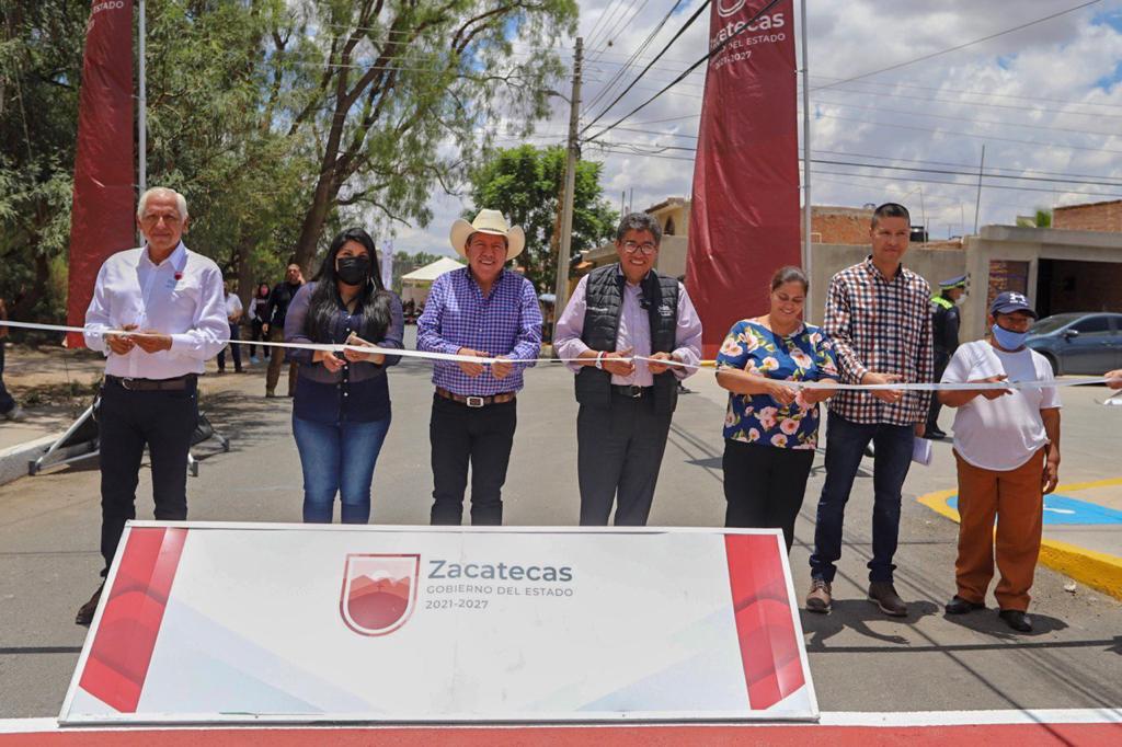 CON TRABAJO COORDINADO MUNICIPIO Y GODEZAC ENTREGAN REHABILITACIÓN DE CALLES