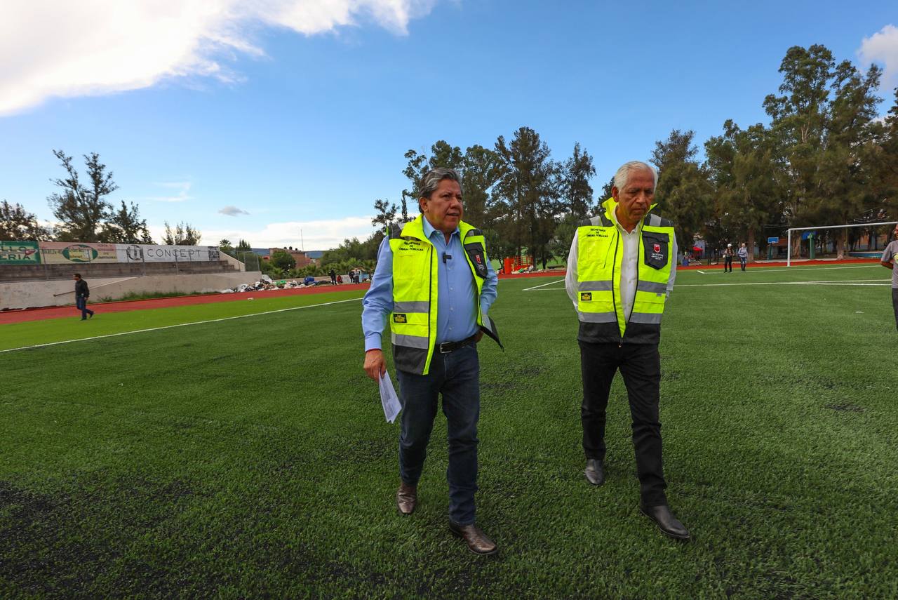 Supervisa Gobernador David Monreal Ávila construcción de Cancha Olímpica en Unidad Deportiva de Tlaltenango
