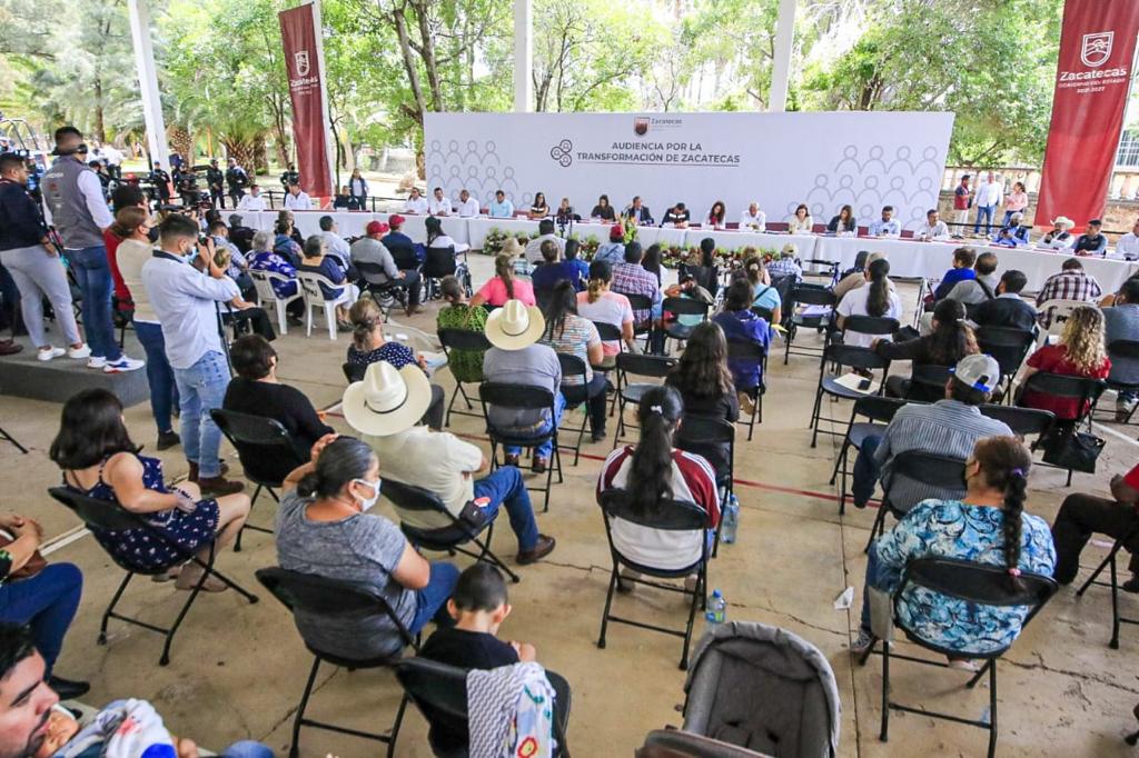 Lleva Gobernador David Monreal apoyos y atención inmediata a los habitantes de Juchipila