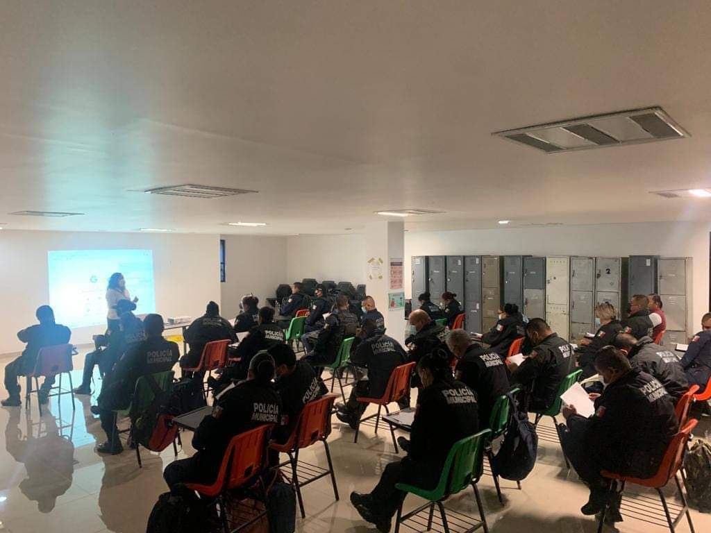 CAPACITAN A ELEMENTOS DE SEGURIDAD MUNICIPAL PARA MEJOR ATENCIÓN A VÍCTIMAS DE VIOLENCIA DE GÉNERO
