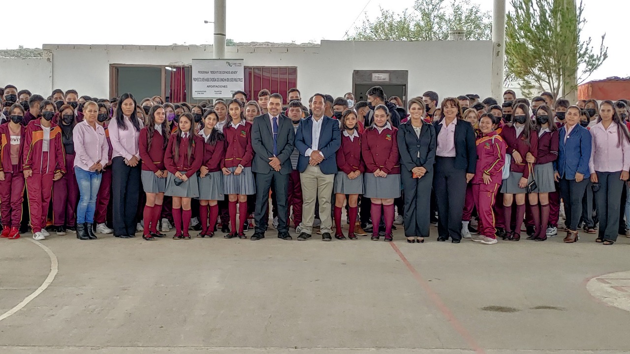 Más de 22 mil jóvenes estudiantes de nivel medio superior regresan a clases