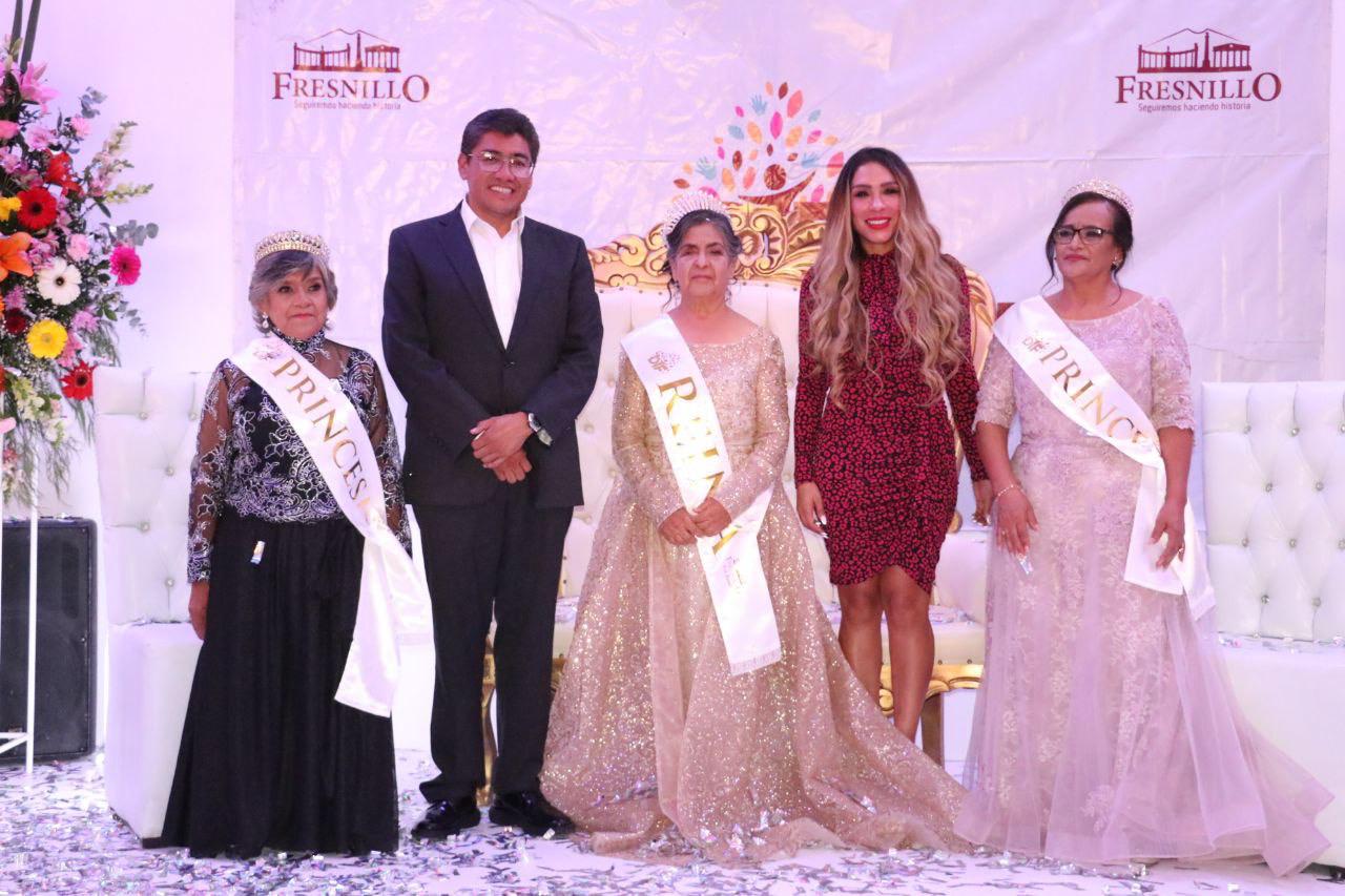 EMILIA I FUE CORONADA COMO LA REINA DE LA EDAD DE ORO