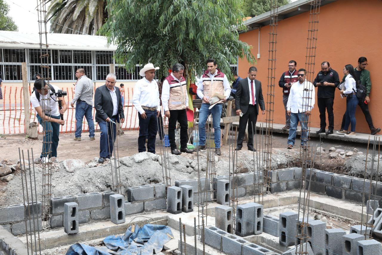 Gobernador David Monreal honra compromiso con Villanueva al avanzar en la construcción de espacios educativos