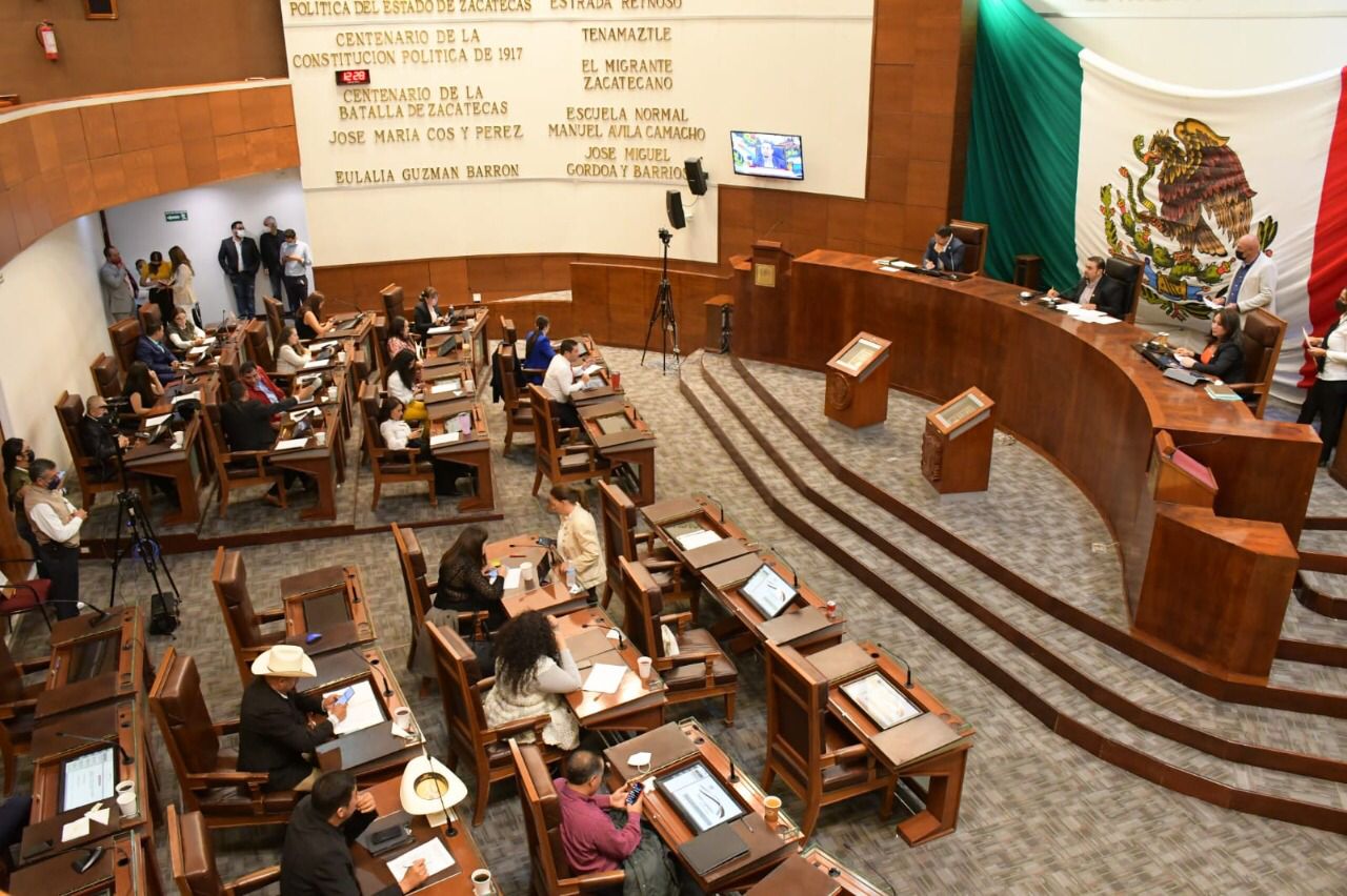 Proponen diputadas y diputados reformas que beneficien a estudiantes y a migrantes