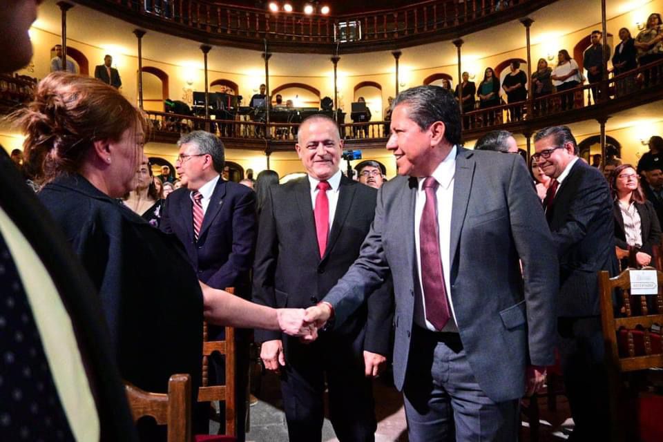 Acorde con su visión municipalista, Gobernador David Monreal fortalece colaboración con los alcaldes de Zacatecas
