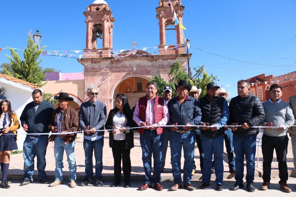 Se benefició a la escuela primaria Francisco I. Madero con una cancha multiusos