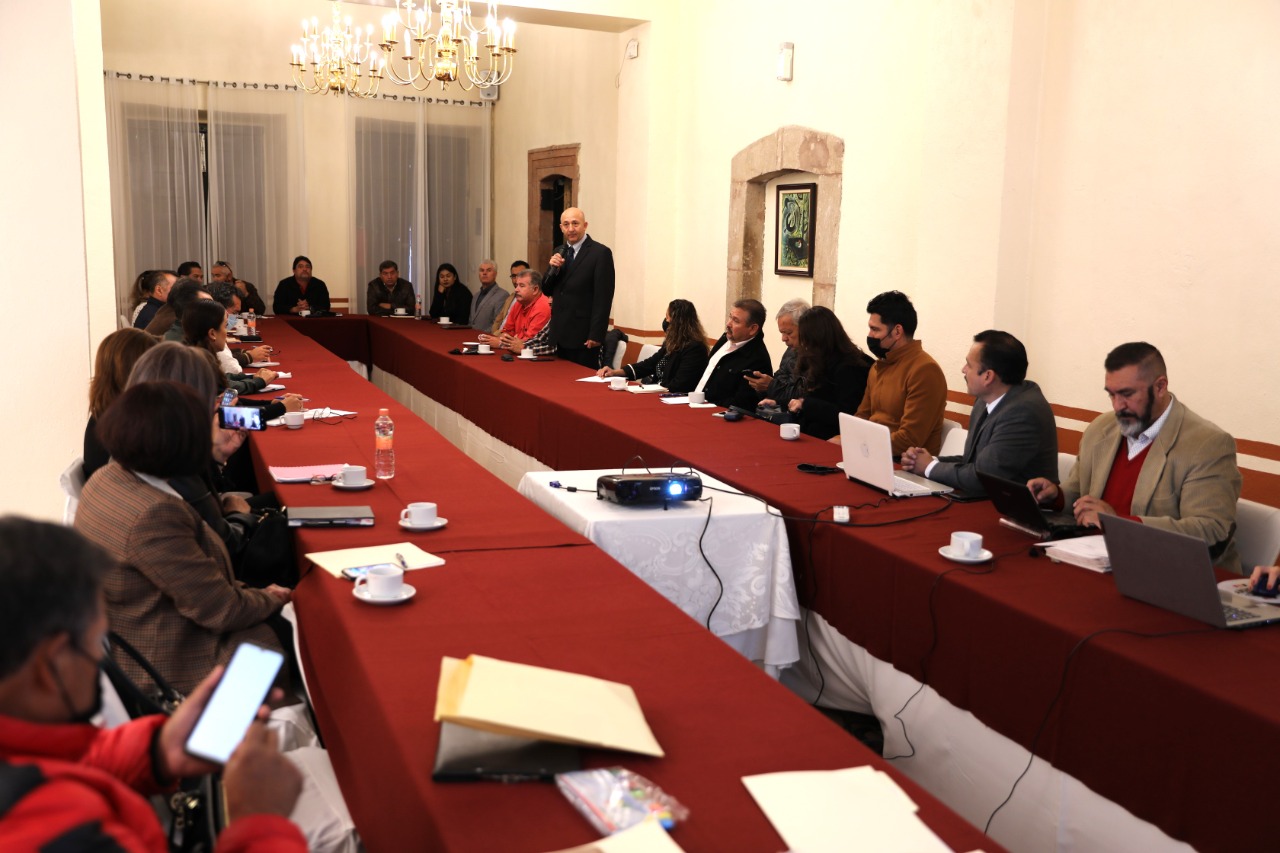 En Preparatorias Estatales, estudiantes resolverán problemas de sus comunidades