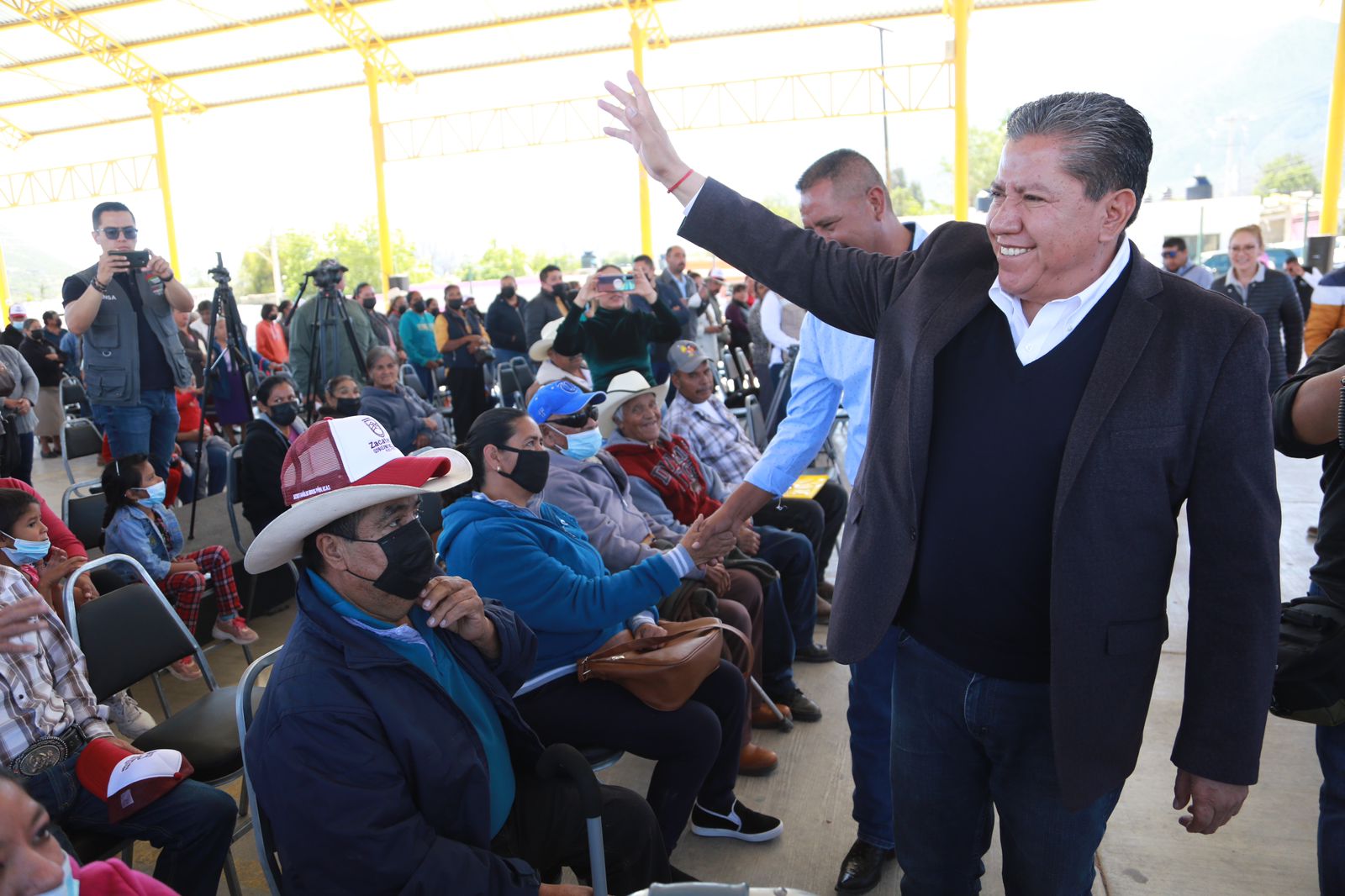 Da respuesta Gobernador David Monreal a infraestructura carretera, campo, salud, educación, deporte, economía, energía eléctrica y redes de comunicación en Melchor Ocampo