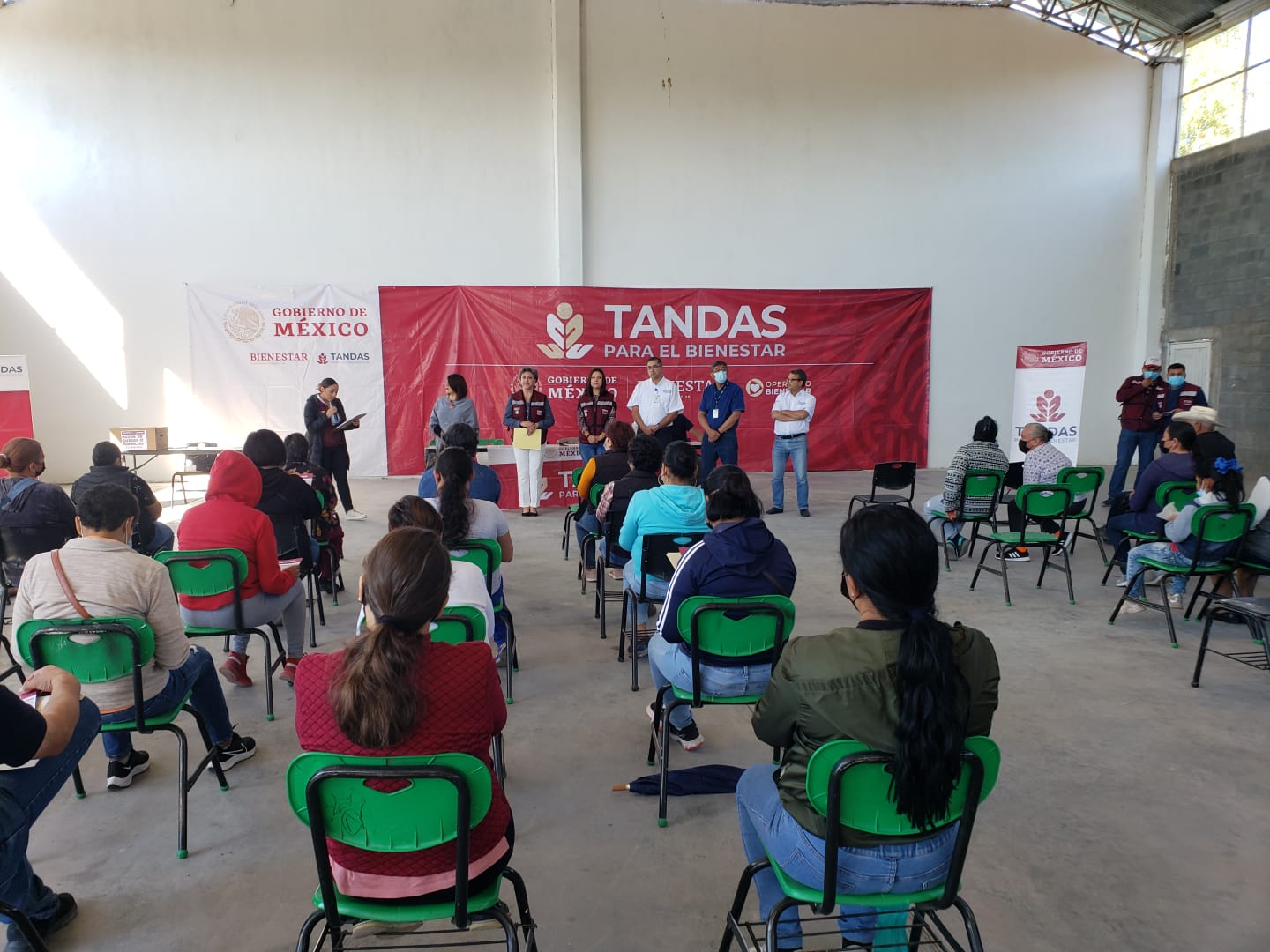 Se beneficiaron 64 microempresarios de Villanueva a través de las Tandas para el Bienestar.