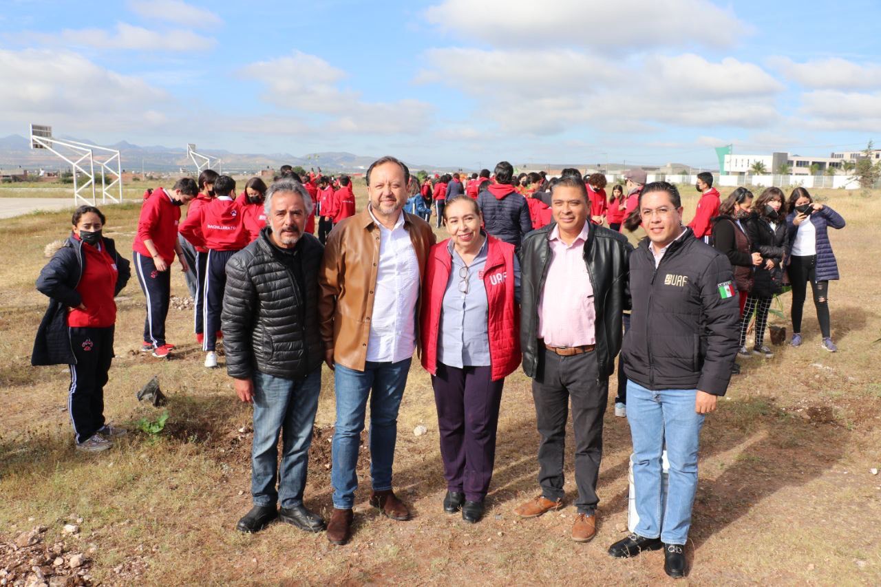 REALIZAN JORNADA DE FORESTACIÓN EN LA UAF