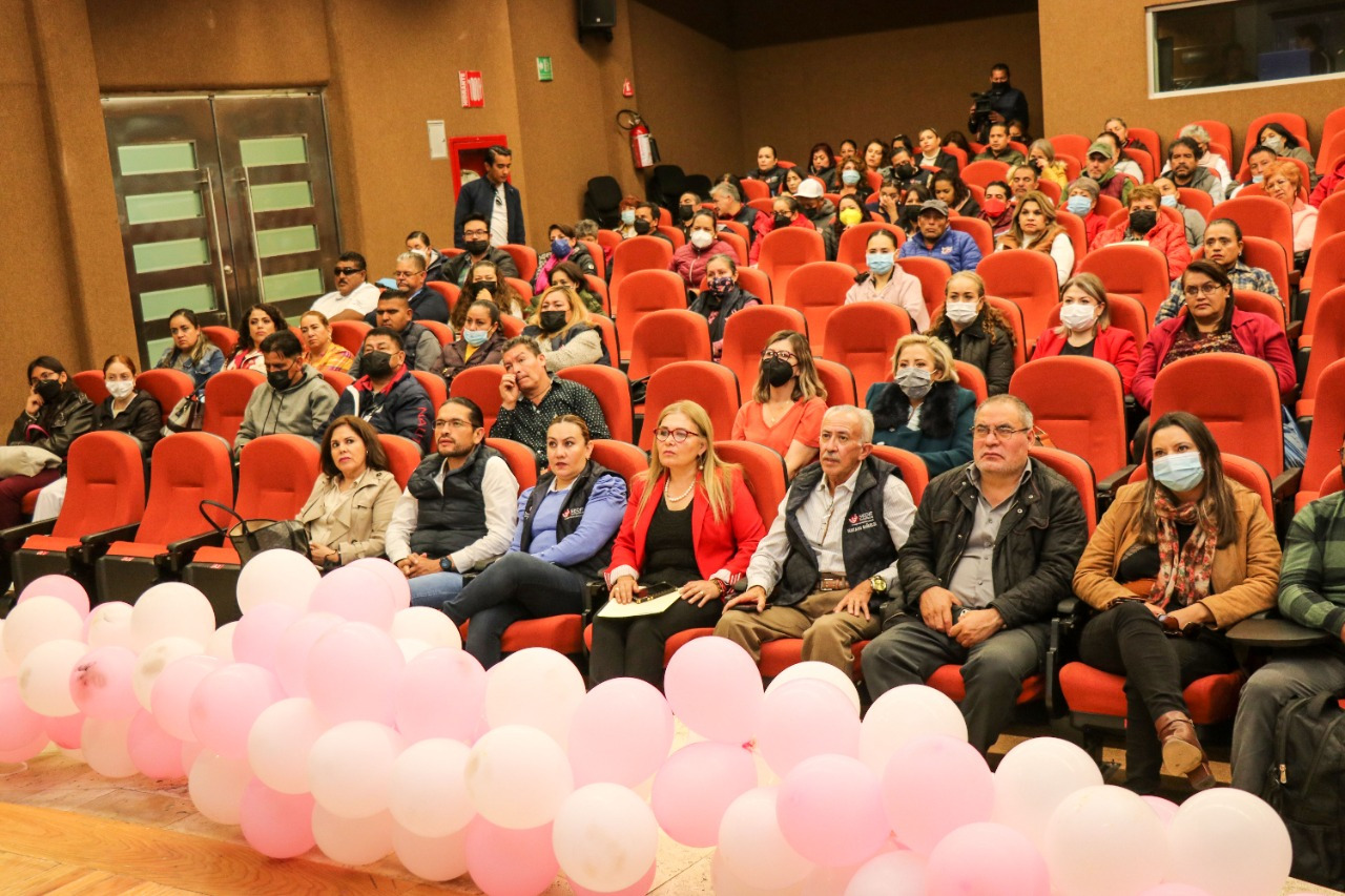 Capacitan a personal de SEDIF para fortalecer habilidades en el servicio que proporcionan a las y los zacatecanos