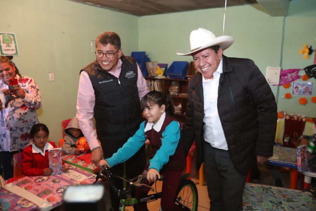 Supervisa Gobernador David Monreal obras en Jardín de Niños Amado Nervo, en Fresnillo