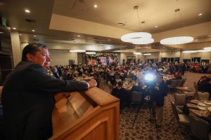 Encabeza Gobernador David Monreal celebración de los 50 años de la Federación de Clubes Zacatecanos del Sur de California<br>