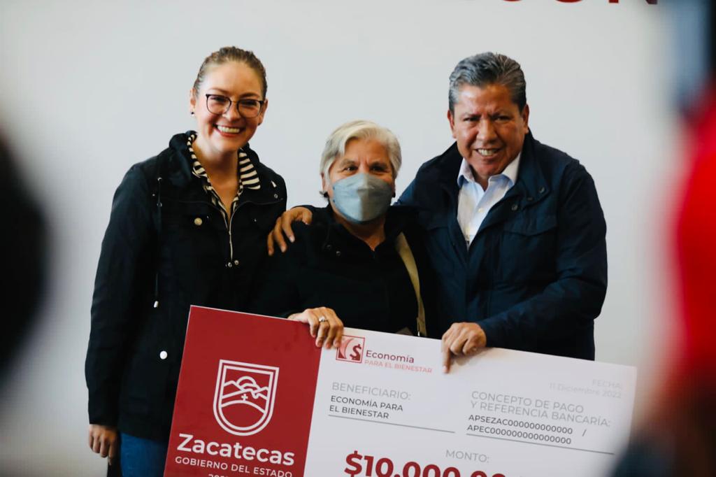 Sin contraer un solo peso de deuda, Gobernador David Monreal otorga apoyos a comerciantes y microempresas de Zacatecas