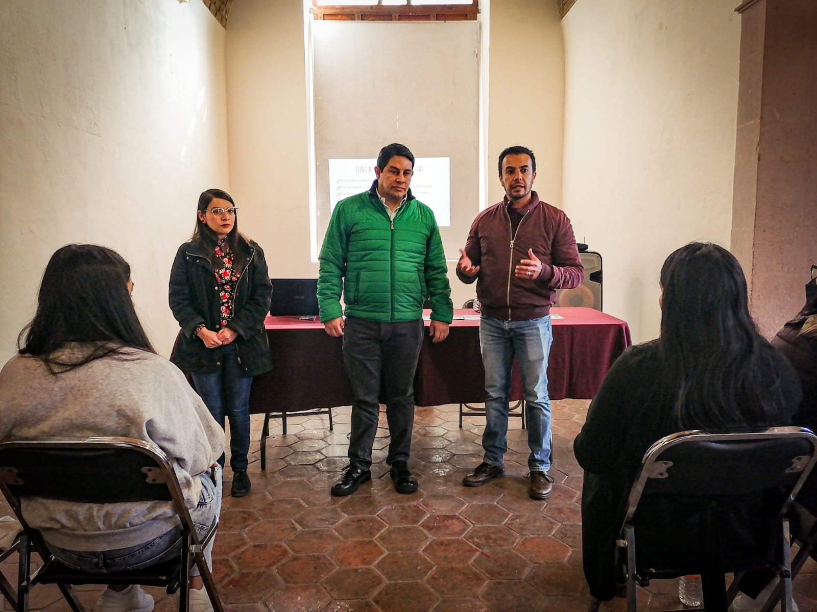 MEJORAN ATENCIÓN AL TURISTA A TRAVÉS DE CAPACITACIÓN