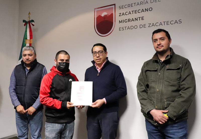 Reciben 58 zacatecanos deportados apoyo del Gobierno de la Transformación