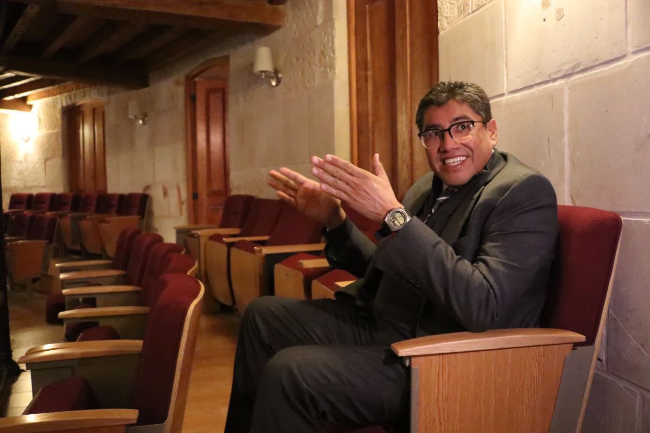 MEJORAN MOBILIARIO EN EL TEATRO ECHEVERRÍA