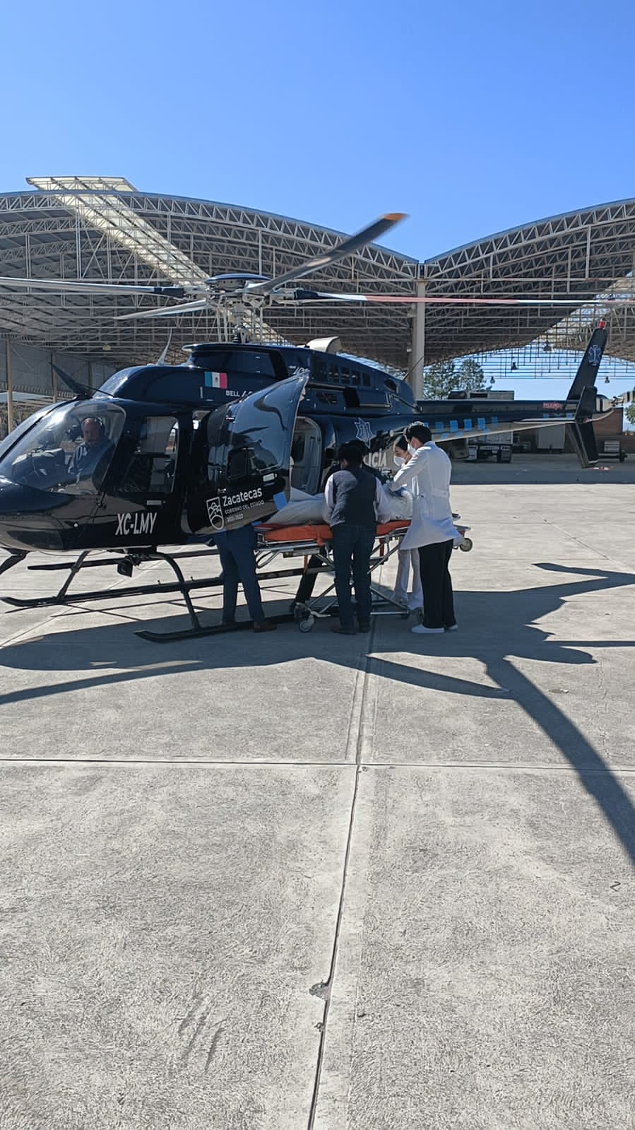 Gobierno de Zacatecas traslada en helicóptero a paciente con quemaduras