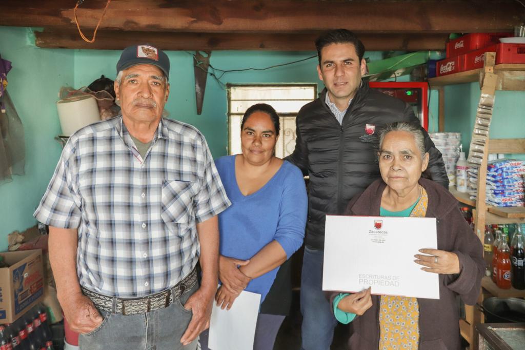 Otorga Certeza Jurídica Gobierno de Zacatecas a 143 Familias del Municipio de Villa de Cos