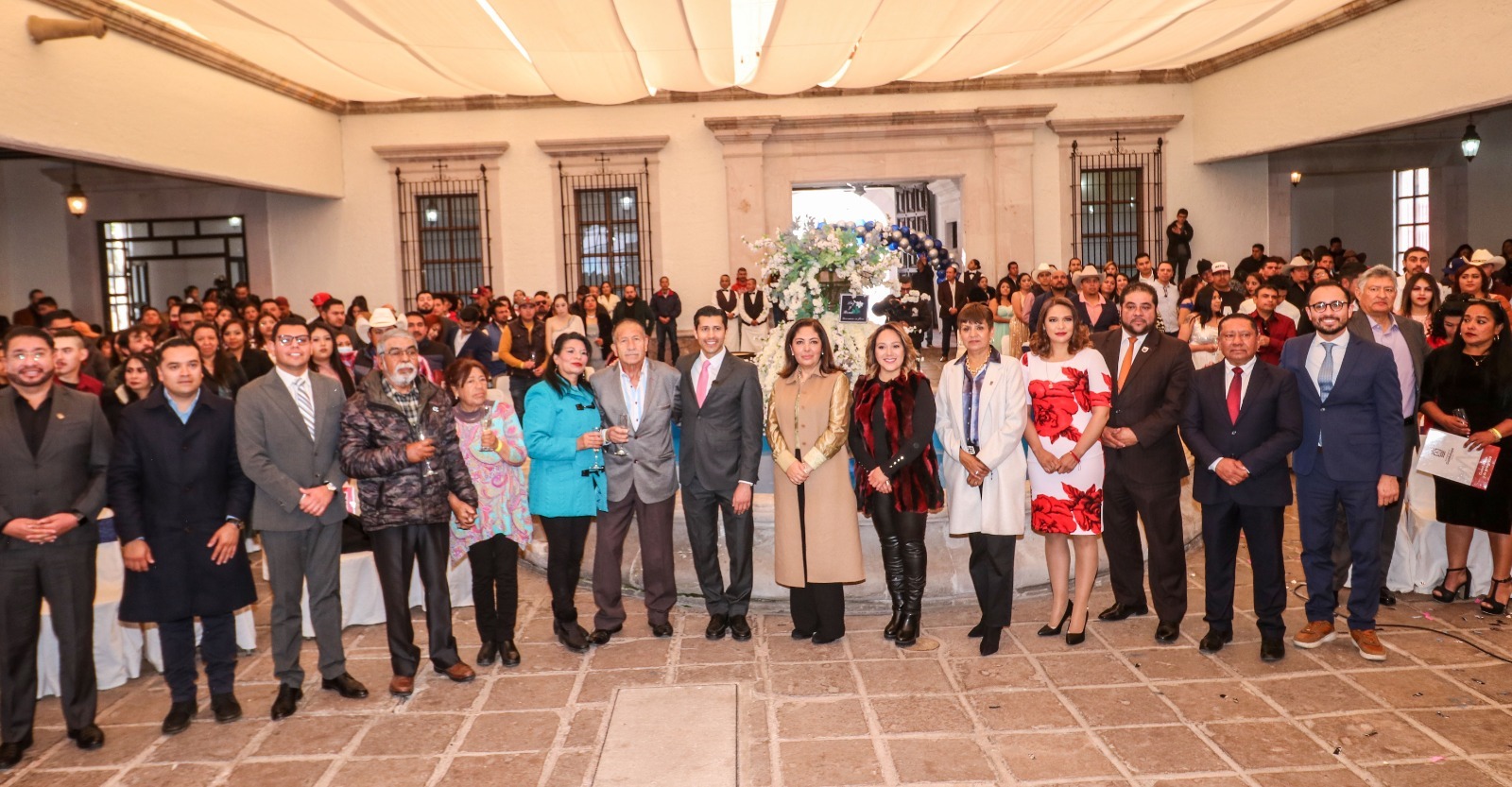 Contribuyen Gobierno de Zacatecas y Ayuntamiento de Guadalupe en la formación de 80 nuevos matrimonios