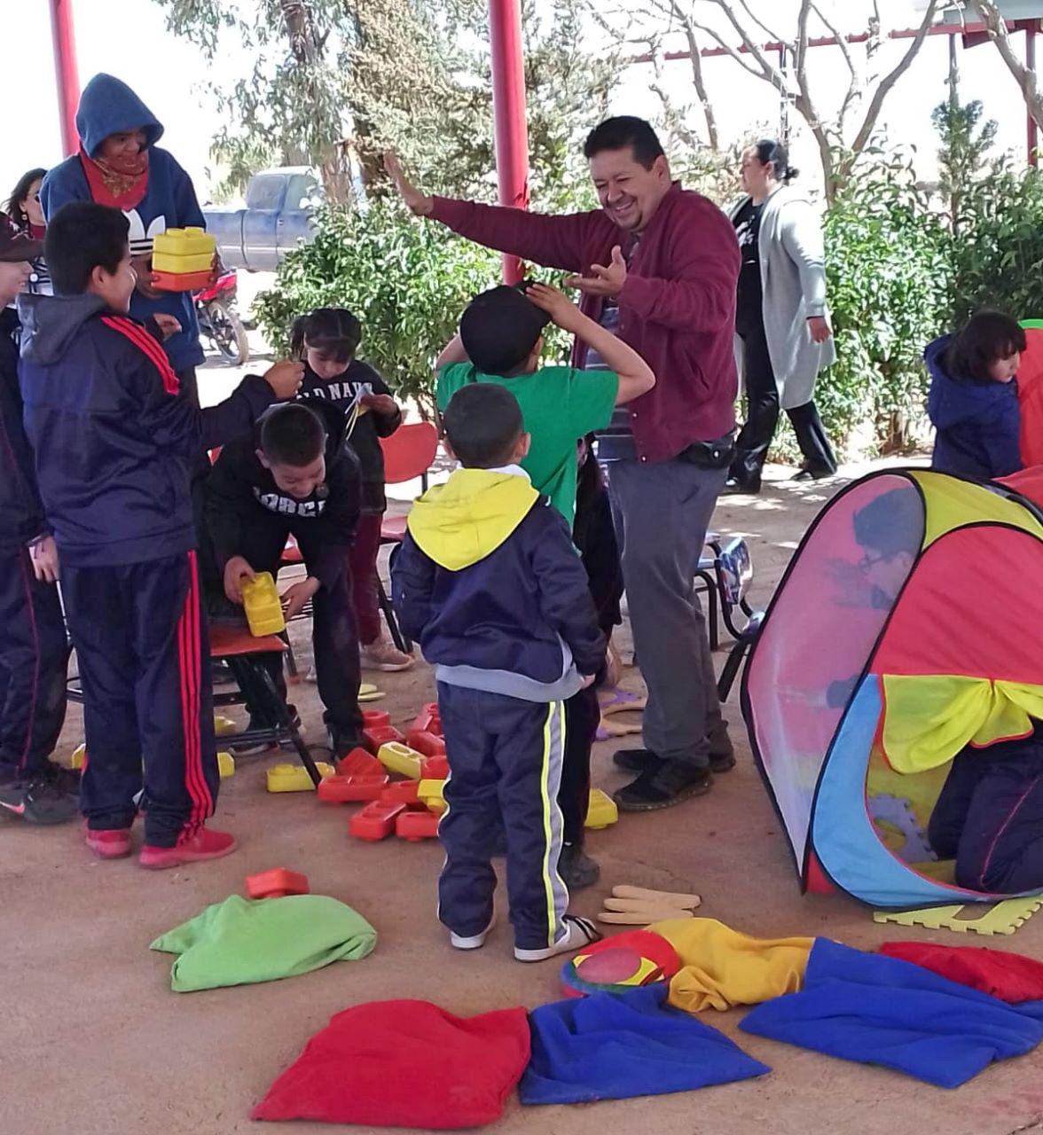 SIRVE CARAVANA CUENTACUENTOS A ESCUELA DE SIETE COMUNIDADES