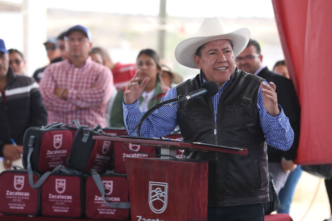 Dignificación y apoyo a la educación, fundamentales para la transformación social: David Monreal Ávila