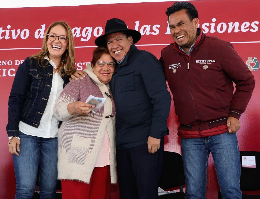 Entrega Gobernador David Monreal Pensión para el Bienestar y ratifica su compromiso con la búsqueda de la justicia para Zacatecas