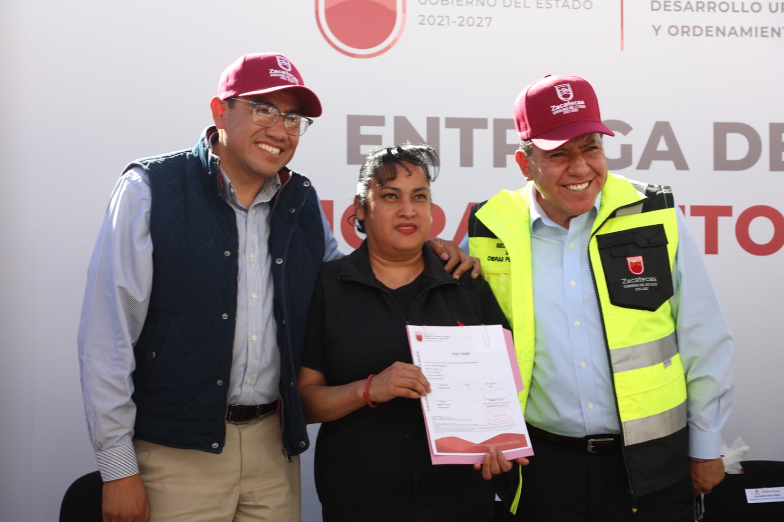 Encabeza Gobernador David Monreal entrega de apoyos para el mejoramiento de viviendas en Fresnillo