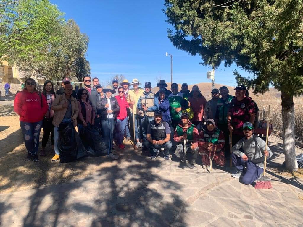REALIZAN JORNADA DE LIMPIEZA EN LA BUFA 
