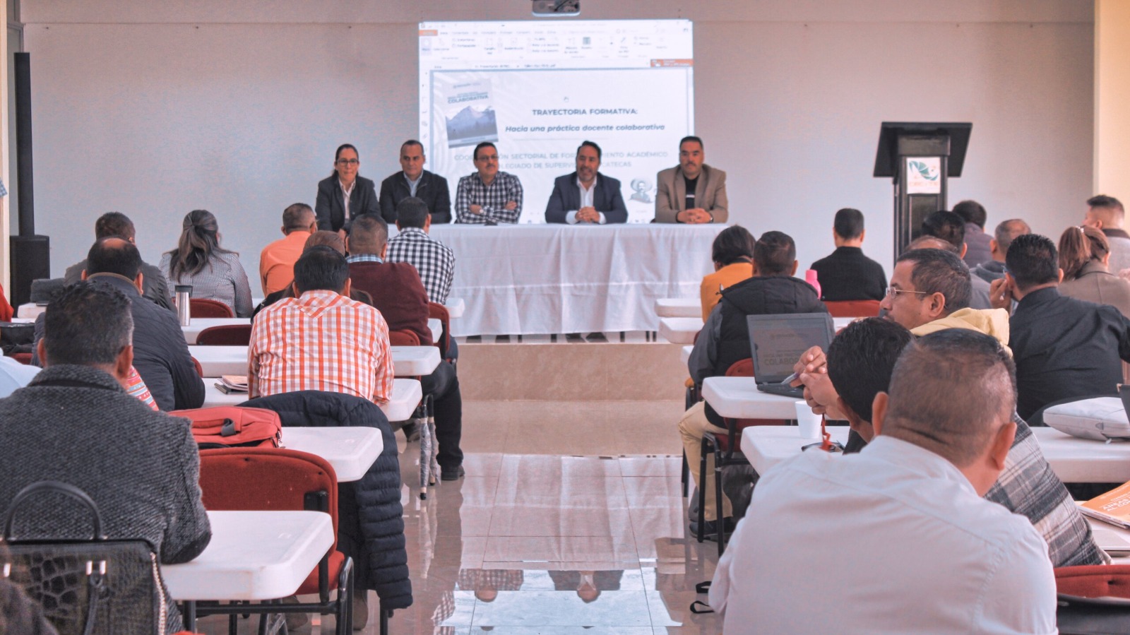 Mantiene Cecytez capacitación a docentes en torno a la Nueva Escuela Mexicana