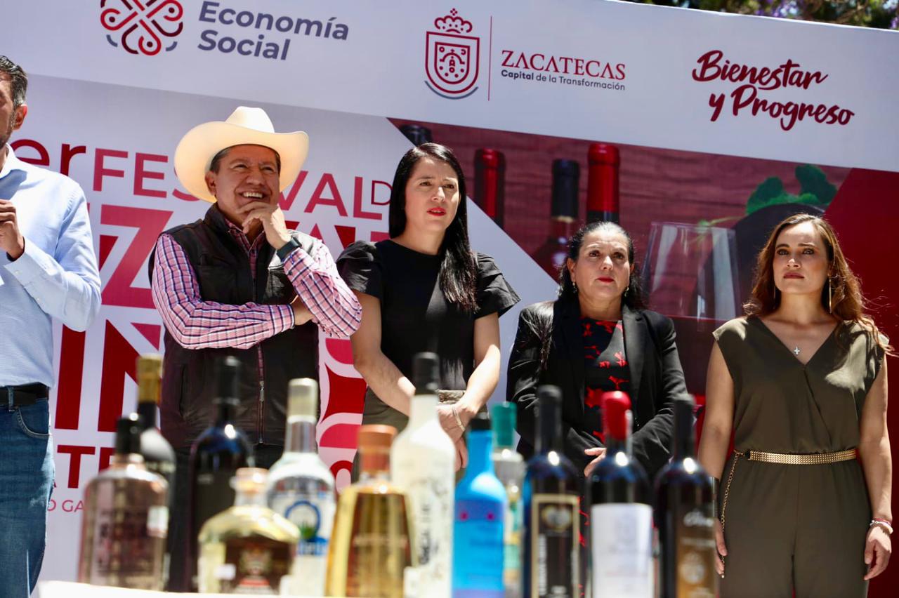 Inaugura David Monreal Festival Mezcal y Vino; anuncia rescate a tradición vinícola y mezcalera.
